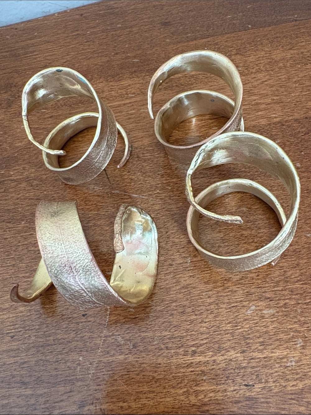 Textured Gold Spiral Napkins Rings